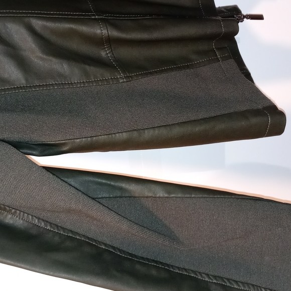 Ladie's faux leather jacket - Picture 5 of 6